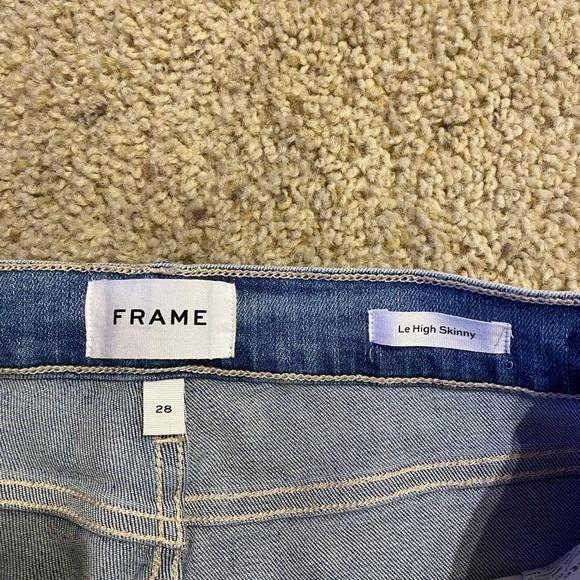 Frame Le High Skinny Jeans in Hidalgo Chewed Hem - Picture 5 of 9